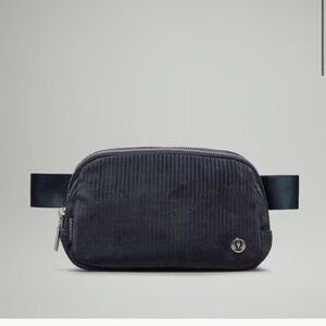 lululemon athletica Corduroy Ture Navy 1L Belt Bag